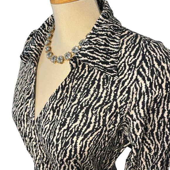 H&M Wrap Dress Size Small Nice Pattern Plunge Neckline Long Sleeves - Picture 4 of 14